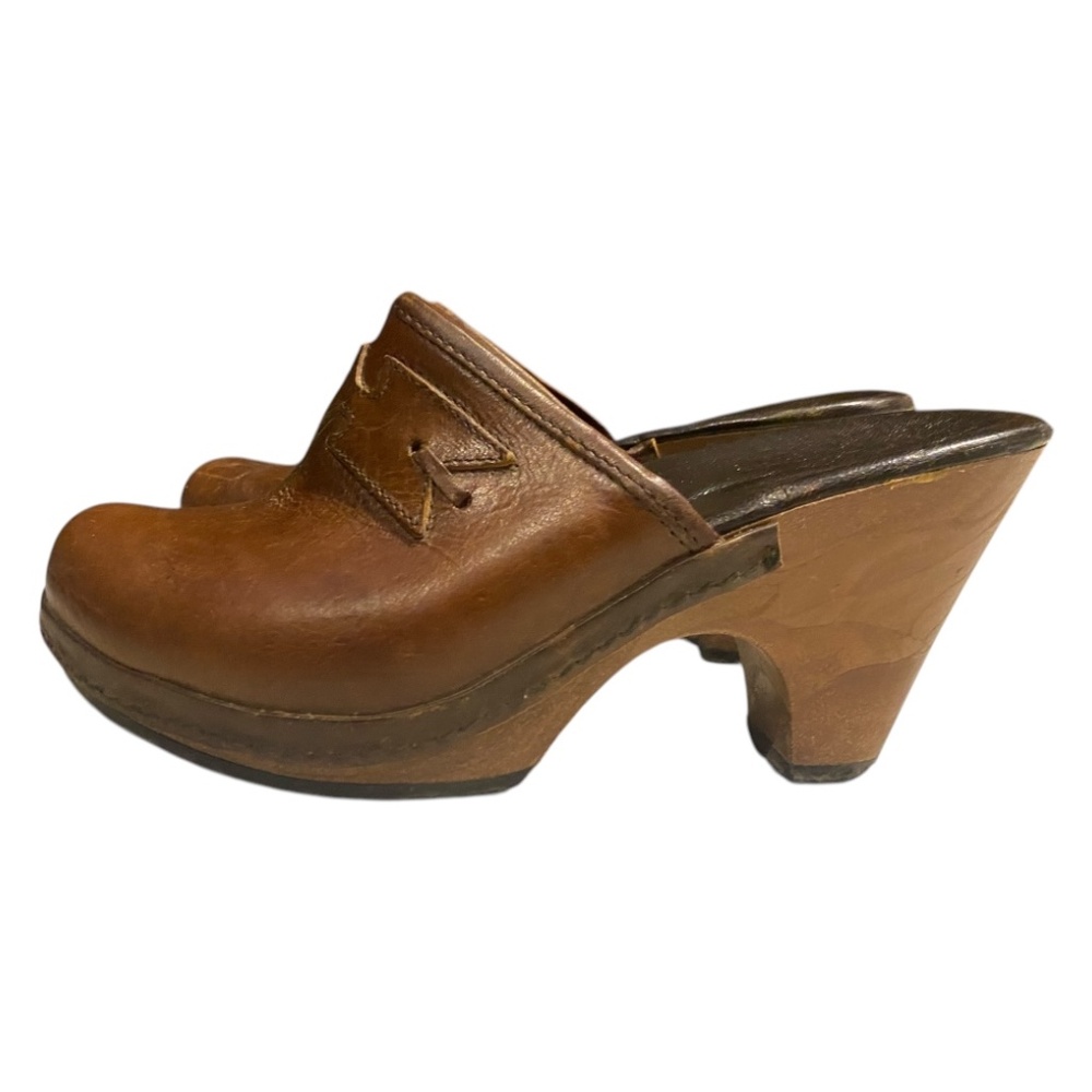 Vintage 70s hippie brown leather clogs. Sz 8